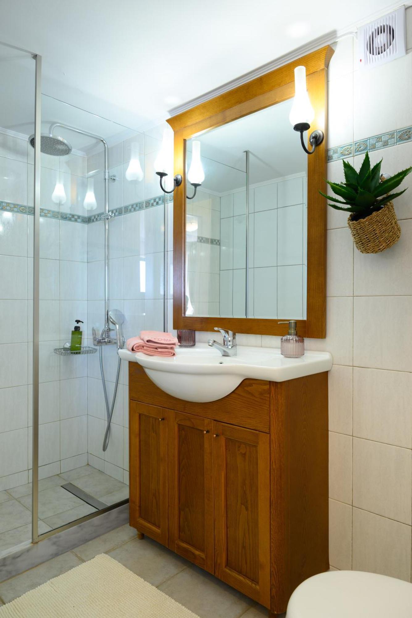 Horizon Central Apartment Amazing View อายิโอสนิโกลาโอส ภายนอก รูปภาพ